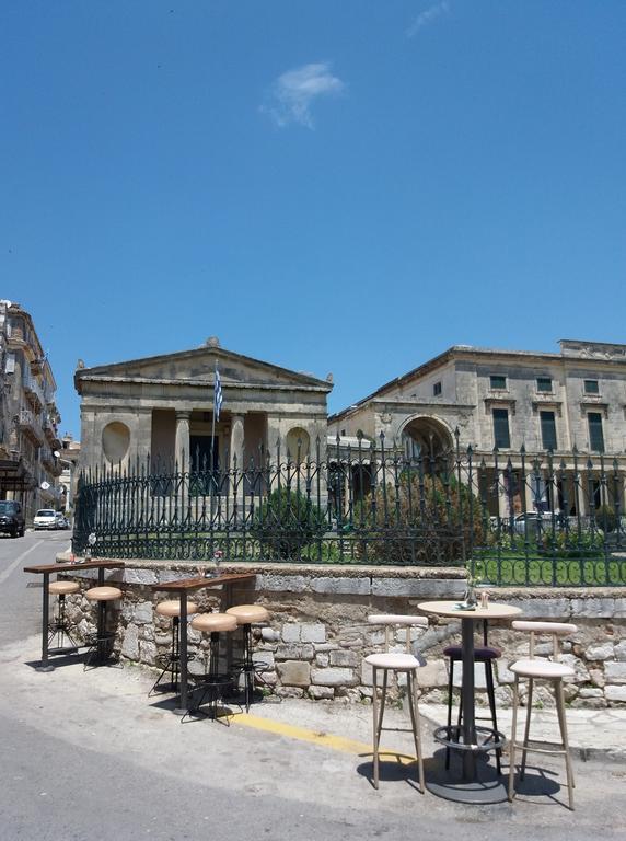 Helens * Corfu (city)